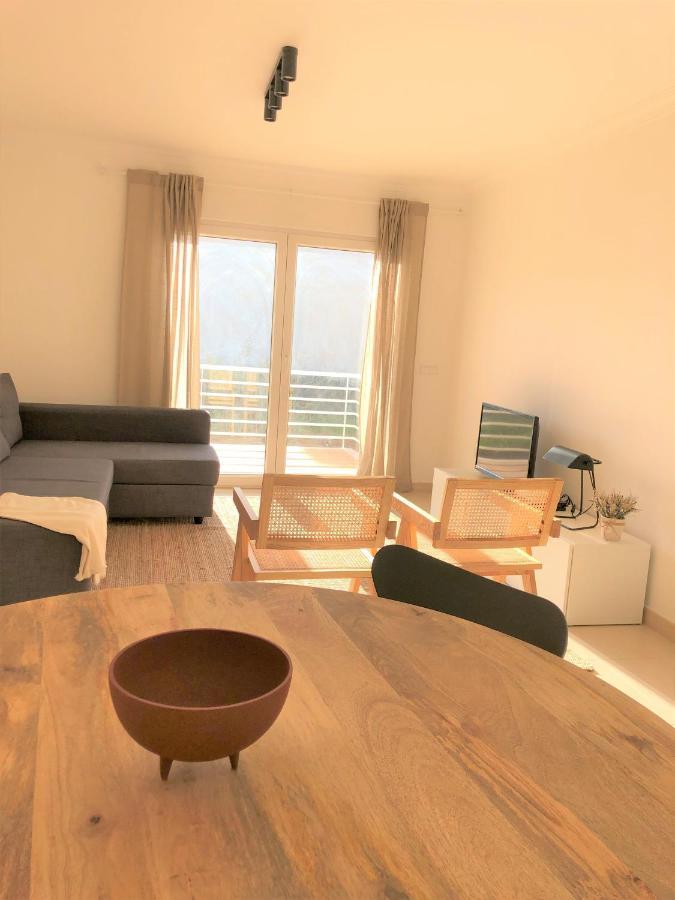Appartement Sea Avenue House - Center Baleal - Surfboard Included à Ferrel  Extérieur photo