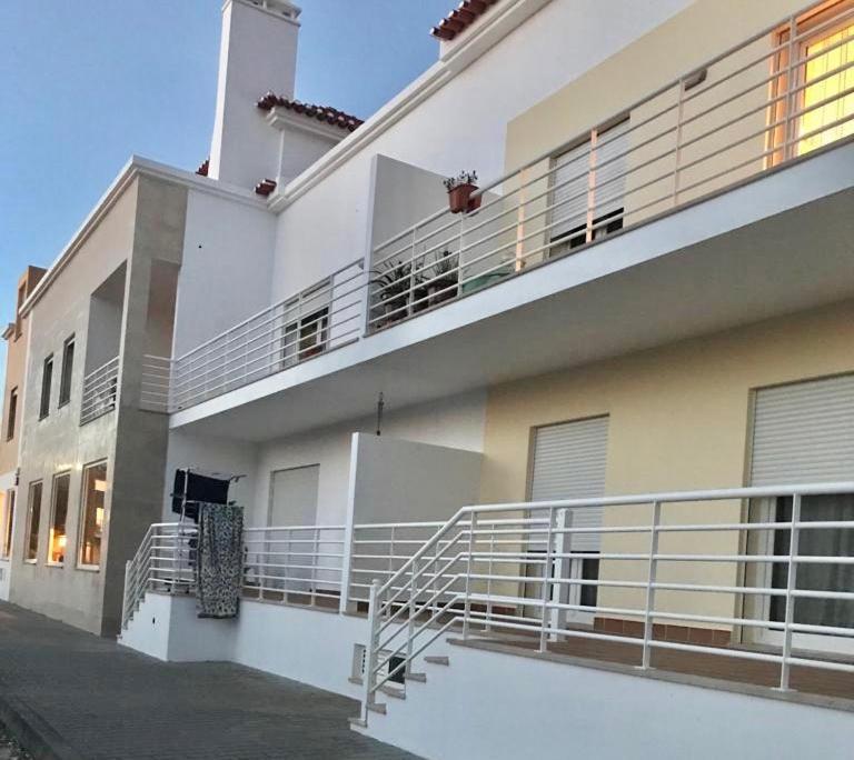 Appartement Sea Avenue House - Center Baleal - Surfboard Included à Ferrel  Extérieur photo